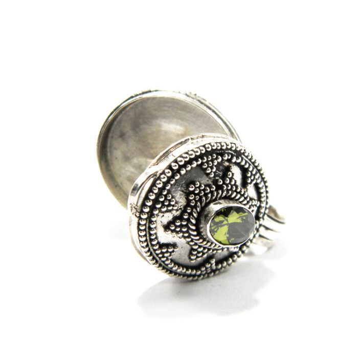 Pandantiv medalion vintage din argint cu olivina - Unicat - P160Y63B - imagine 2