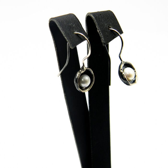 Cercei stil vintage din argint cu perle albe - Livia  - K145F49F - imagine 3