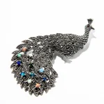 Brosa unicat din argint cu pietre naturale