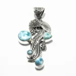 Pandantiv mare din argint cu larimar natural