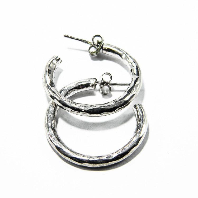 Cercei handmade semirotunzi din argint simplu
