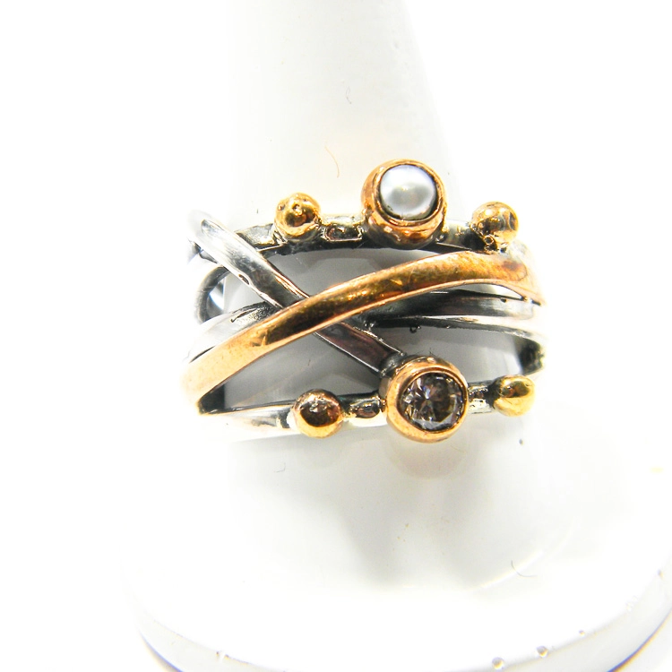 Inel unicat din argint cu perla si zirconiu